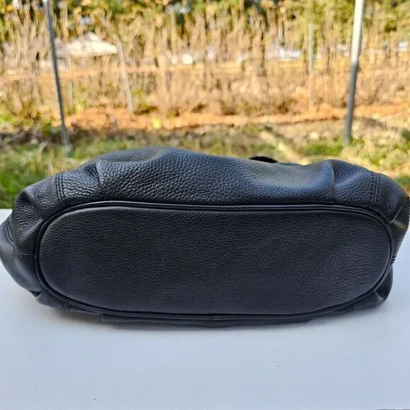 MICHAEL KORS Black Pebble Leather Shoulder Bag, Ring Tote Bag, Pre-owned - Picture 5 of 8